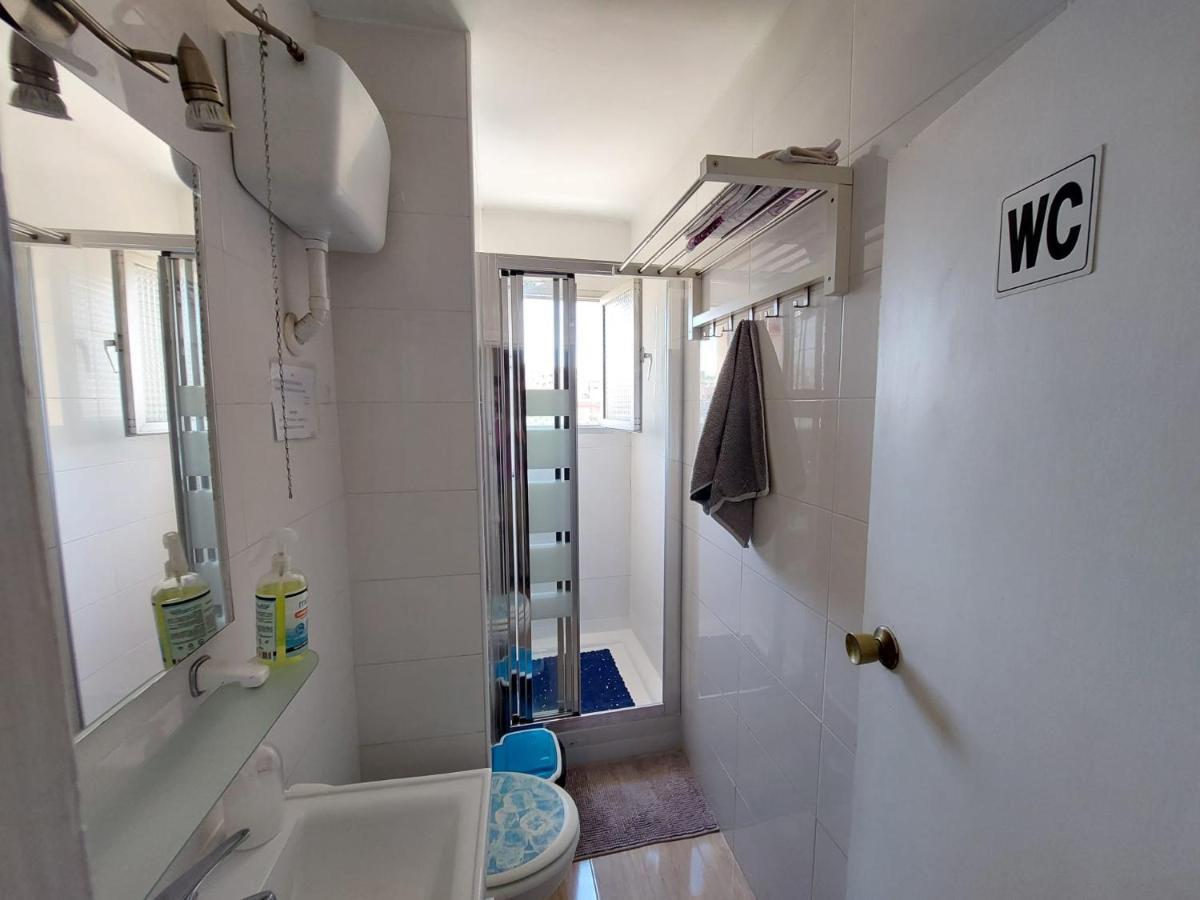 Homestay Olivos Мадрид Экстерьер фото